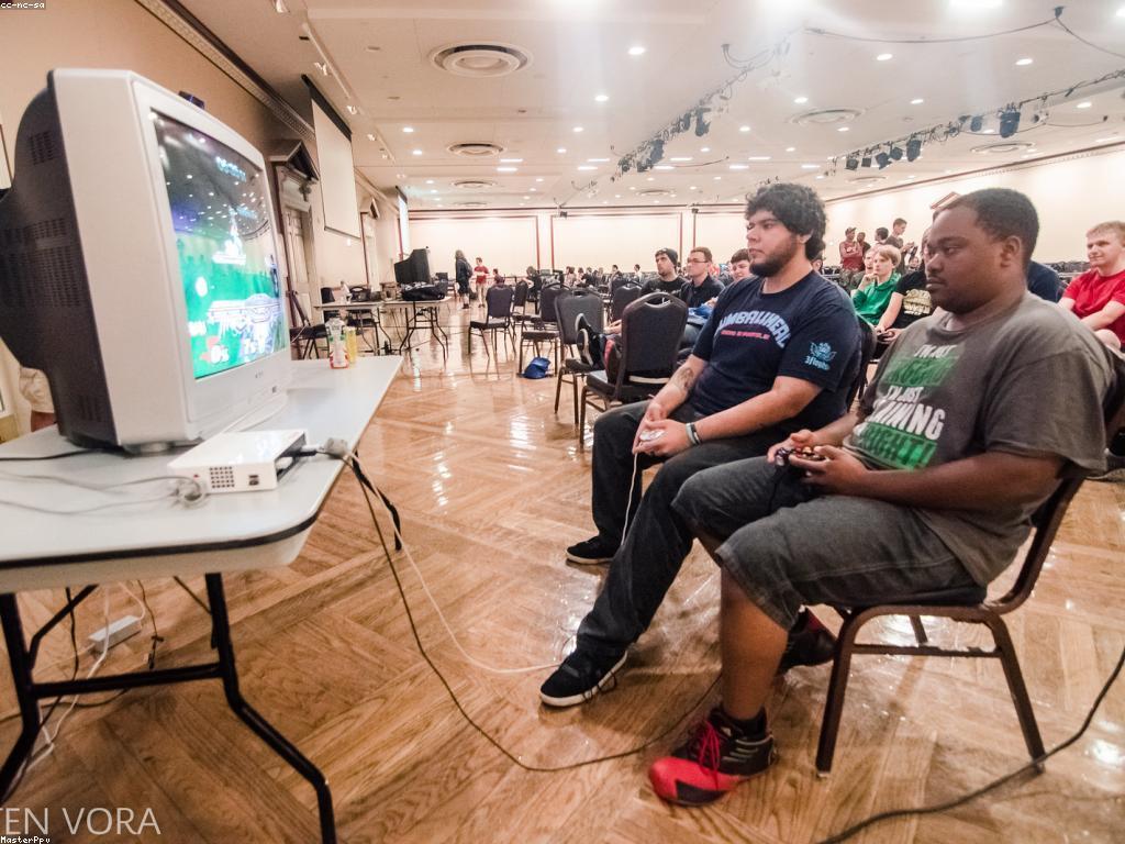 បទពិសោធន៍សម្រេចចិត្តនៅក្នុងការបង្ហាញលេង